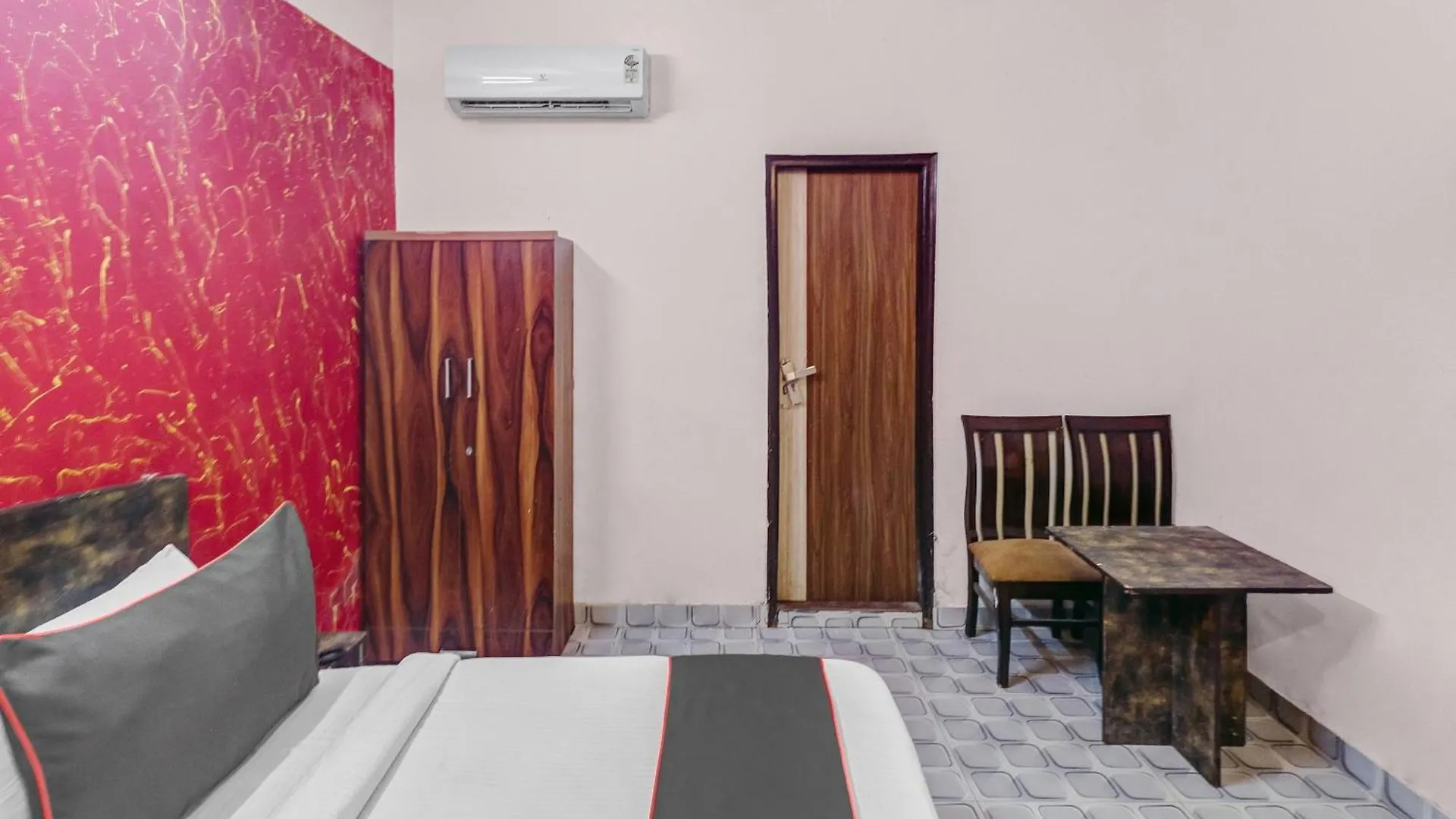 One Plus One Residency Delhi  Hotel Delhi (National Capital Territory of India)